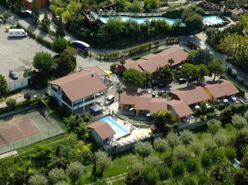Aparthotel Borgo Blu Poggio à Lazise Extérieur photo