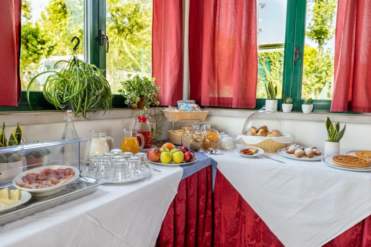 Aparthotel Borgo Blu Poggio à Lazise Extérieur photo